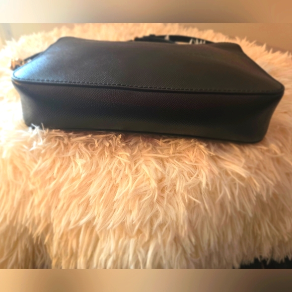 Michael Kors Women Jet Set Travel Bag Black Gold Hardware Long Strap Crossbody - Picture 12 of 12